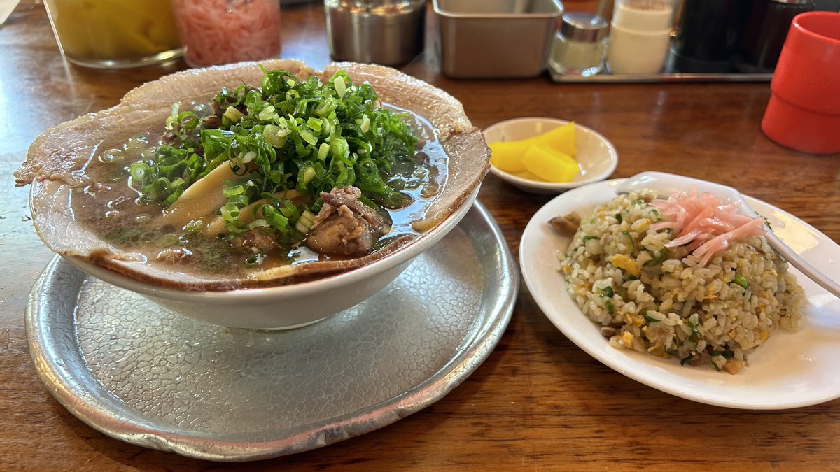 第一旭でバキバキキメてきました.
心はB-BOYなんでいつものB+焼飯.