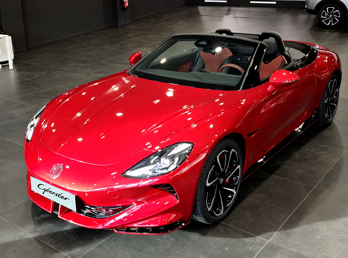 🚀 Ja tenim el nou 𝗠𝗚 𝗖𝘆𝗯𝗲𝗿𝘀𝘁𝗲𝗿 a MG Sarmovil Terrassa, Sabadell, Sant Cugat i Manresa! Una delícia 100% elèctrica amb un disseny impressionant. El roadster definitu! T’hi atreveixes? ⚡

#MGCyberster #MGSarmovil #CotxeElèctric #Descapotable #Roadster #Vallescar