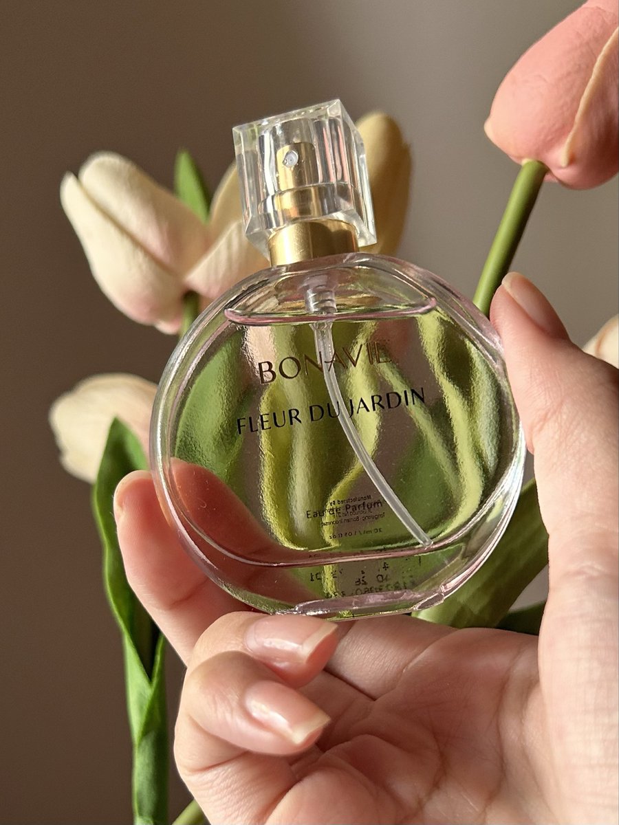 beautales_'s tweet photo. pov: you smell like a princess with some delicate fresh flowers in your hand 🌷

💰 start from 50k https://t.co/eLnmSWYClm