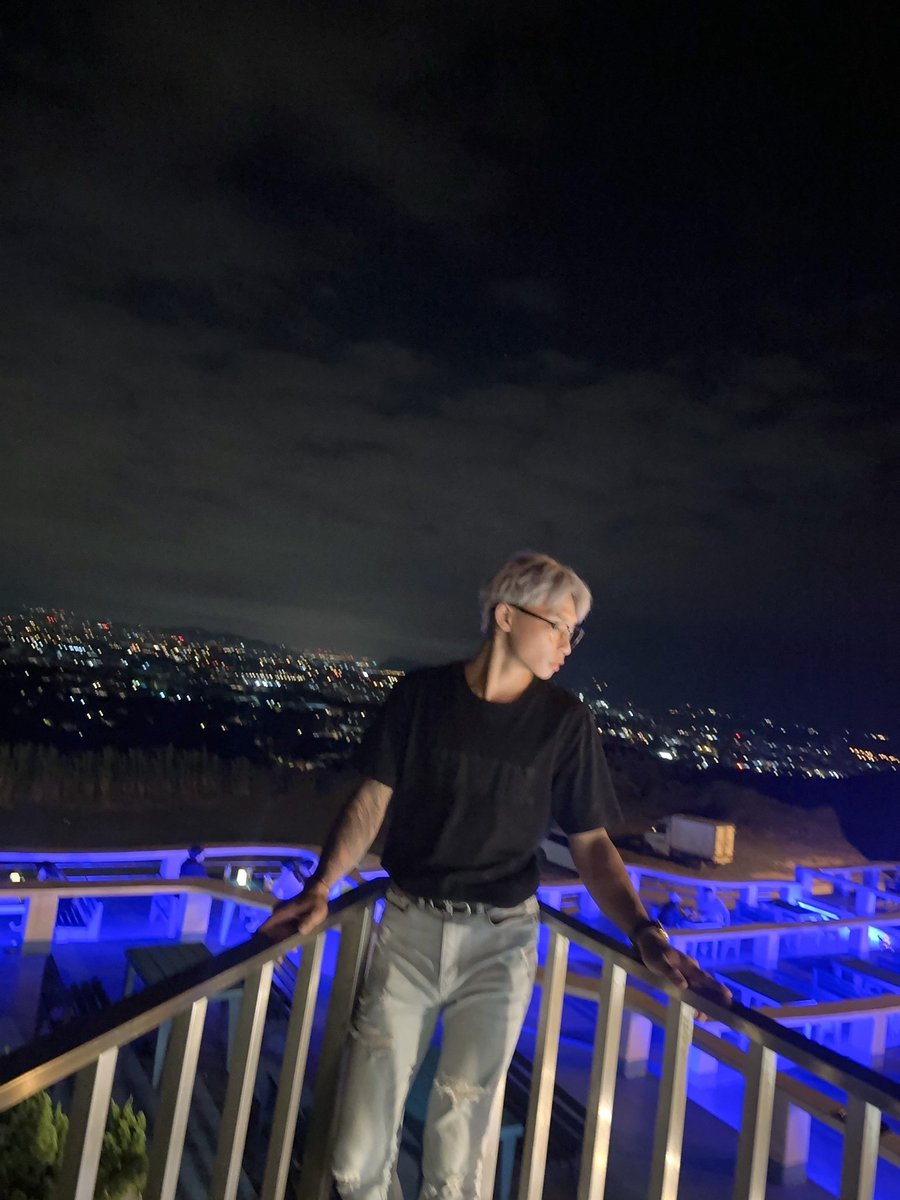 沒人約偶爾當當清水推😮‍💨台北人都哪去了 #台北急 好懷念我的白髮 #舊照