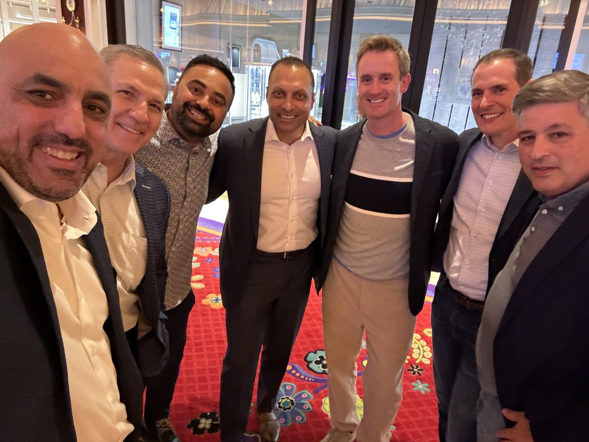 Saher Sabri (@saherssabri) on Twitter photo Great meeting up with <a href="/SIRspecialists/">Society of Interventional Radiology</a> friends at #VIVA24 <a href="/VIVAPhysicians/">The VIVA Foundation</a> Great meeting up with <a href="/SIRspecialists/">Society of Interventional Radiology</a> friends at #VIVA24 <a href="/VIVAPhysicians/">The VIVA Foundation</a>