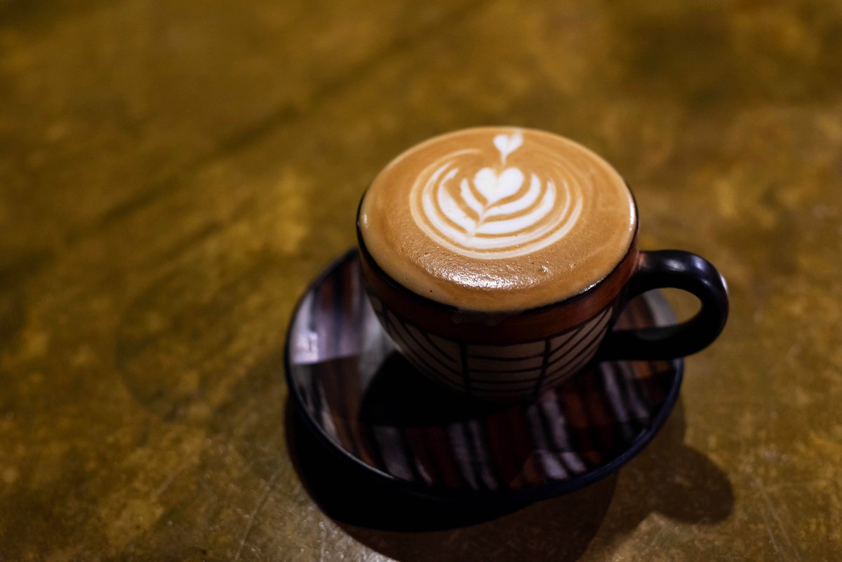SafarisUganda's tweet photo. Rainy Mondays call for the perfect pick-me-up☕️ Swing by #Cafebudongo for a warm, handcrafted cup of coffee made with love by our talented trainees. Let the rich aroma and cozy atmosphere brighten your day.
#greatlakessafarisfoundation #rainyday https://t.co/uslUPeGGzD