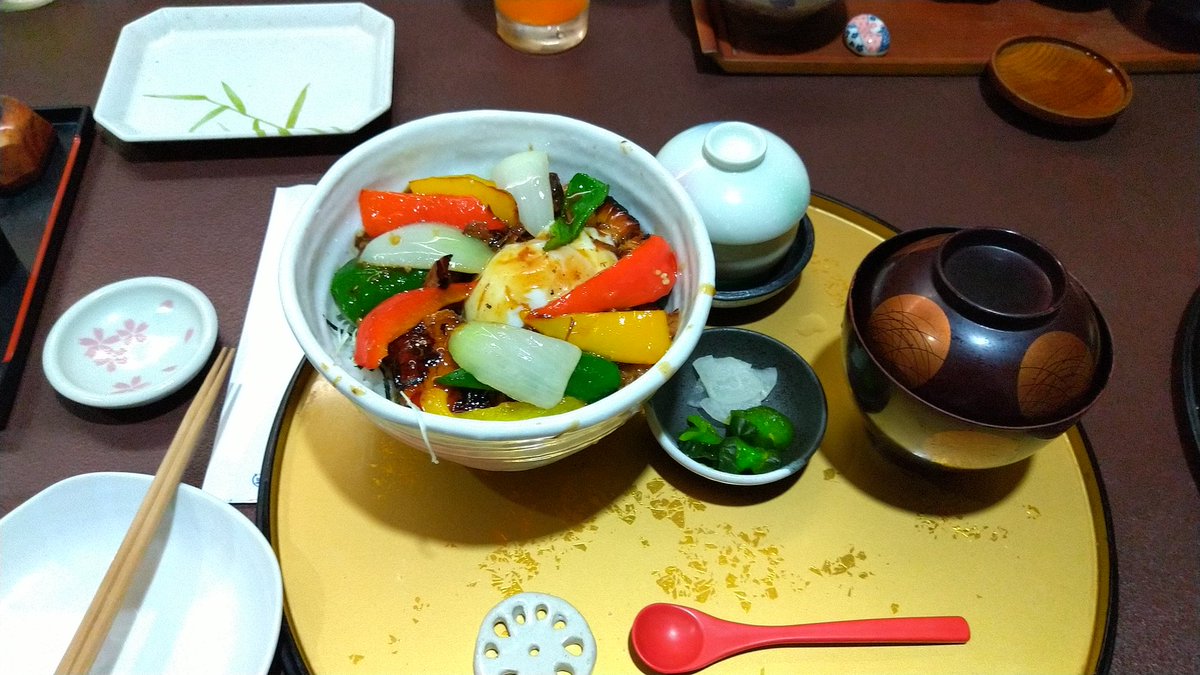 久々の旅行の帰り。
つくづく人に恵まれてるなあと感じた３日間でした😃
関東では観光は一切してないけども、会いたい皆さんと会えて、ボドゲや食事、飲みなどできて幸福度満点でございます！
何もかもが面白かったし、おいしかった！
お世話になった皆様、本当にありがとうございました( ´ ▽ ` )ﾉ