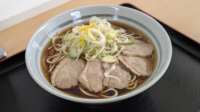 爽亭の鴨ネギそばずるずる。 