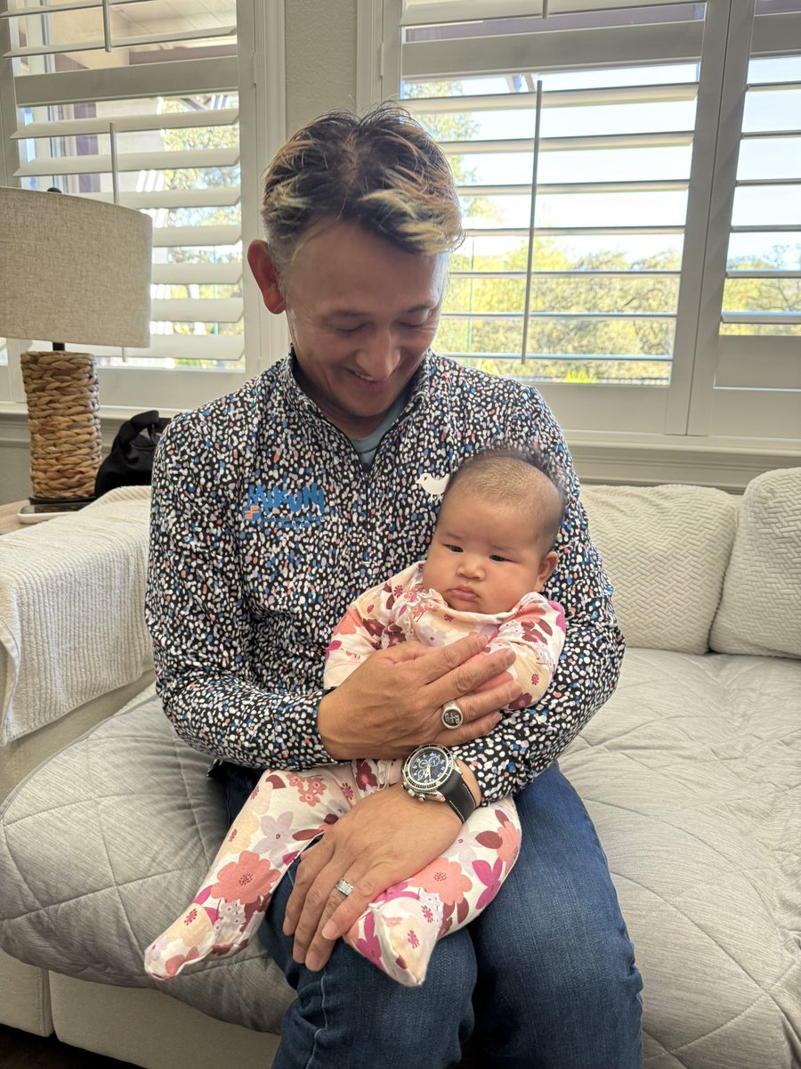 MikuniTaro's tweet image. I always look forward to our monthly family gathering! ❤️ This time, Machiko prepared a delicious sukiyaki dish, and we had a meaningful discussion about abortion. We’re also planning a weekly grandkids’ night!
#OneFamily #OnePurpose