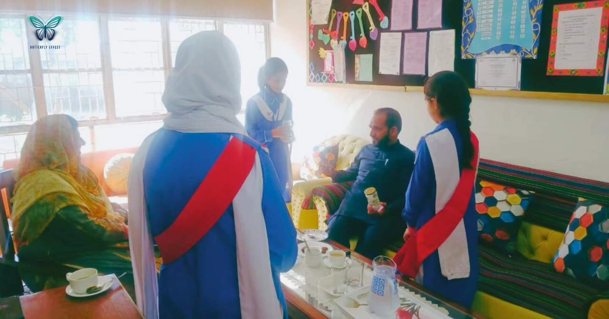 b_e_universe's tweet photo. The #ButterflyEffect Club members at IMSG Islamabad had an inspiring visit from Dr. Ehsan, Area Education Officer of Barakahu. Students shared their conservation journey, highlighting the program’s impact on their environmental awareness. #EnvironmentalEducation #ERA https://t.co/KRDpWDnh7i