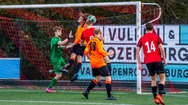 [Extra] Wasmeer wint met tien man van Altius: 'We willen zo snel mogelijk terug naar de 3e klasse' -  hilversumsnieuws.nl/l/345725