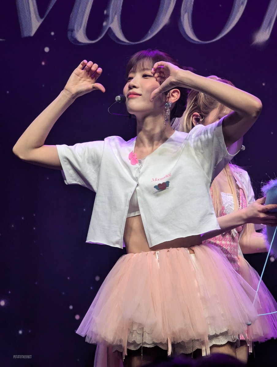 potatotheorbit's tweet photo. 240827 ARTMS World Tour <#Moonshot> in Dallas

#ARTMS #아르테미스
#KimLip #김립
#ARTMSinDallas https://t.co/vOIbtAXyVN