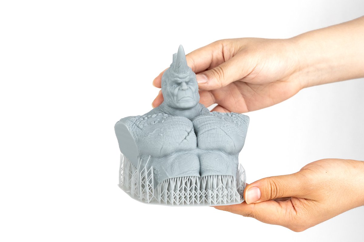 SirayaTech's tweet image. Test print of ABS-Like Fast Grey resin on the HeyGears 3D Printing - IdeaShapers  UltraCraft Reflex RS—just choose the Modeling PAWW10 setting for a flawless result! 🦏✨

Featuring an incredible Rhino Bust model by @TheBrokeNerd

#3DPrinting #HeyGears #TestPrint #model