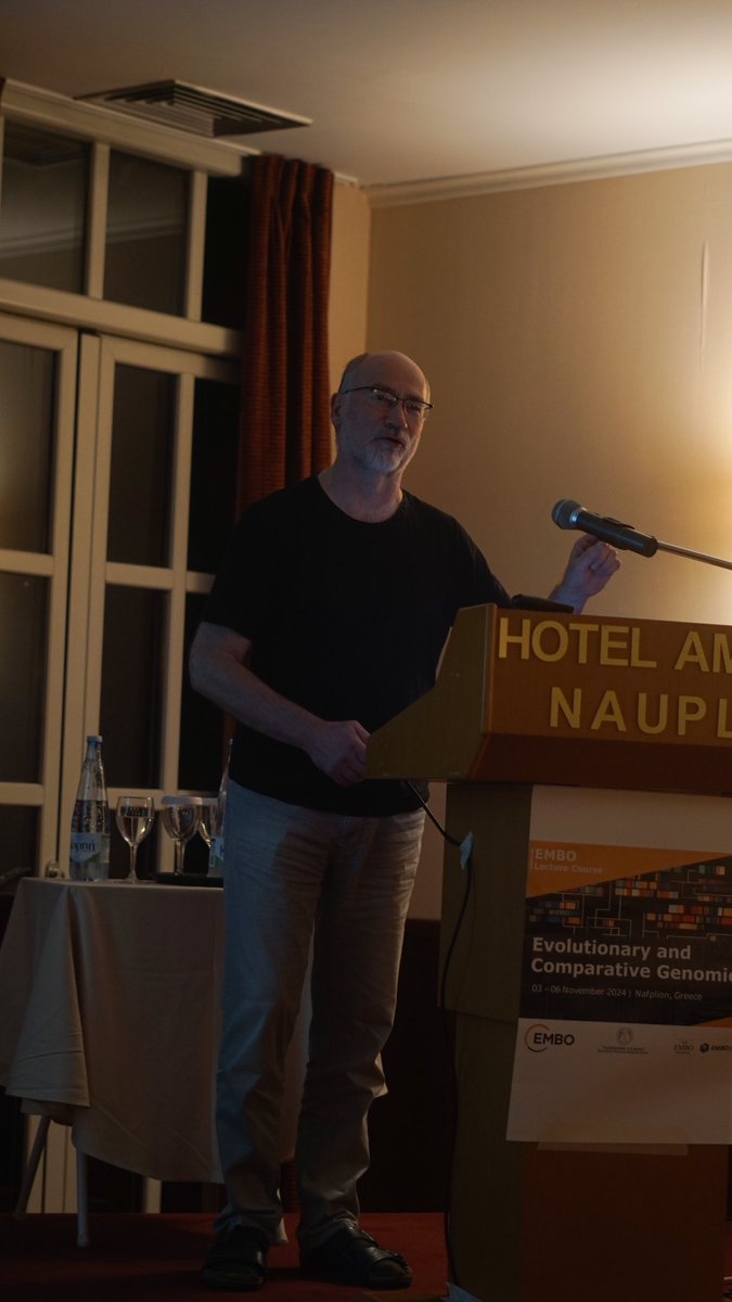 ETassios's tweet image. First day recap of #EMBOEvoCompGenomics. Two very inspiring talks from @maralbasoler and @bornberglab for microproteins and de novo genes respectively. Poster session then followed with many interesting works being displayed. Excited for day two. @vakirlis @guilderstern
