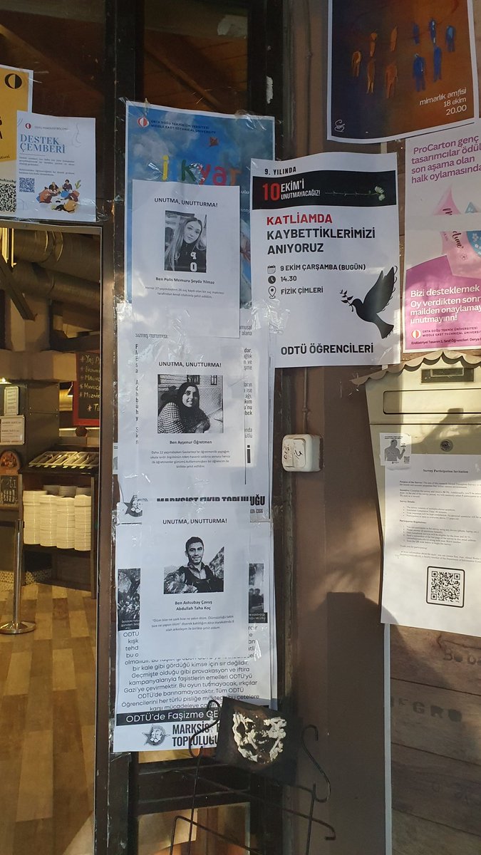 ODTÜ duvarlarına şehitlerimizi astık.