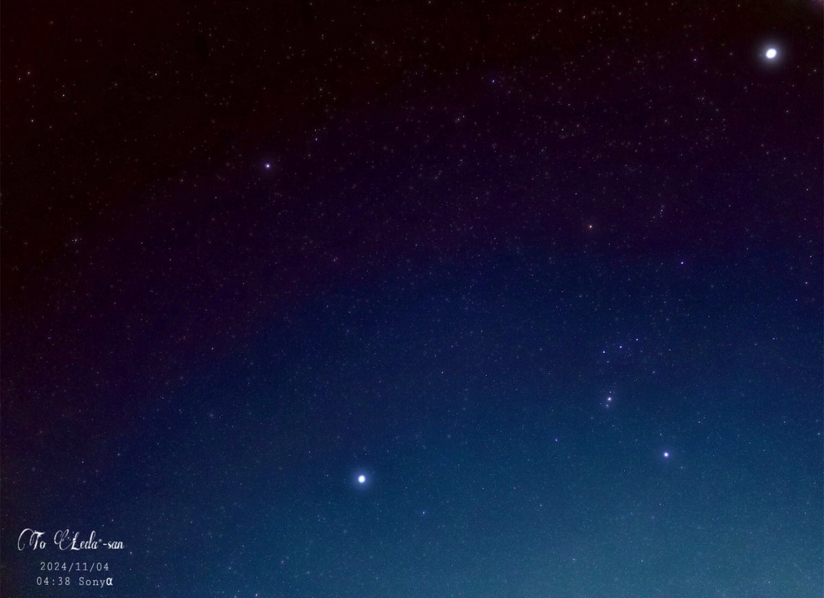 roseleonliliy78's tweet photo. 🌟2024/11/04✨旧暦10/04🌌
🌹撮影🔭📸04:38

久しぶりに！
木星 (♃)  #Jupiter 🪐
オリオン座 #Orion🌟
大犬座  #CanisMajor🌟
こいぬ座 #Canisminor🌟

狩人オリオンの猟犬のおおいぬ座
一時も離れたりしないで寄り添ってるみたいです💗✨

🌹lovely(*´˘`*)ꀿªᵖᵖᵞ˚❁｡.･📸🔭🌸🦢✨🌟 https://t.co/BYDaxAoJak