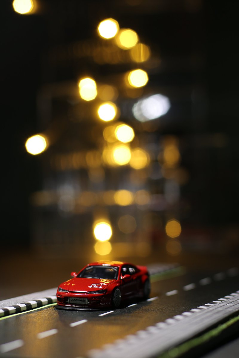 MiniGT Nissan S15 Rocket Bunny  

emang keren banget ini 🔥