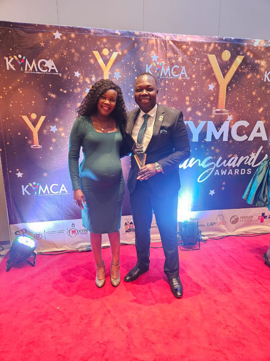 rochieng's tweet photo. Humbled at receiving the Leadership Legacy Award from the Kenya Young Members of County Assemblies. I thank God for all the  opportunities to serve people &amp; kudos @kymcaorg for the great job!  #Legacy #KYMCAVanguardAwards https://t.co/QdXCzKisDx