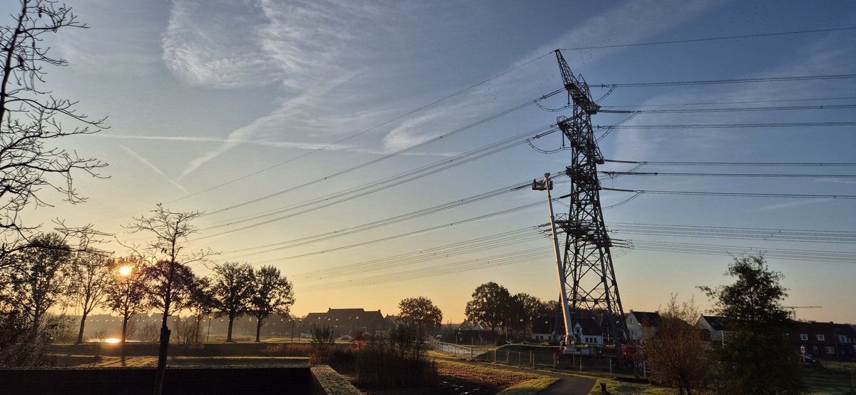 #Brandevoort #Helmond uitbreiding capaciteit hoogspanningsmasten