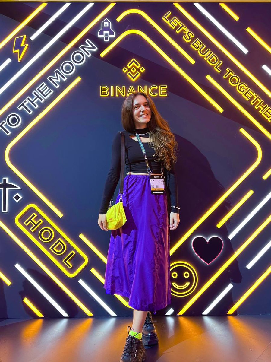 0lia_nova's tweet photo. To the Moon! 🚀🌒✨
#BinanceBlockchainWeek was massive! 
As a co-founder of https://t.co/CTMewRZXXs, I was thrilled to step into this new role and connect with the most vibrant blockchain community!
P.S.: As icing on this cake, I won a special #BinanceSwag! Lucky me 🍀 https://t.co/eKch9Ai2U1