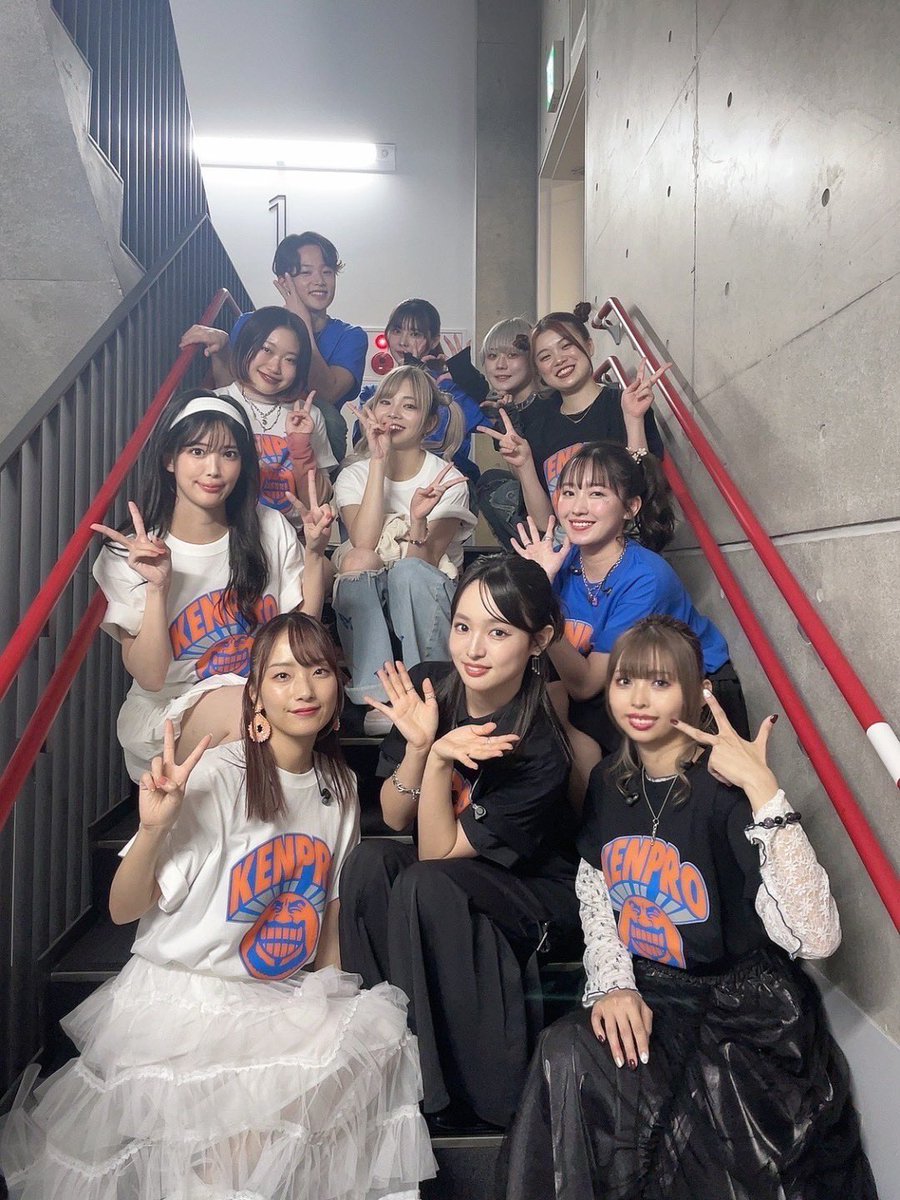 kenprock_fes's tweet photo. KP★Boys
KP❤️Girls
のバックダンサーは
KENPROCKにご協賛頂いた
専門学校ESPエンタテインメント東京校、大阪校の
卒業生です。
素晴らしいパフォーマ��スをしてくれました！
ありがとうございました！ https://t.co/tHkorLfhjZ