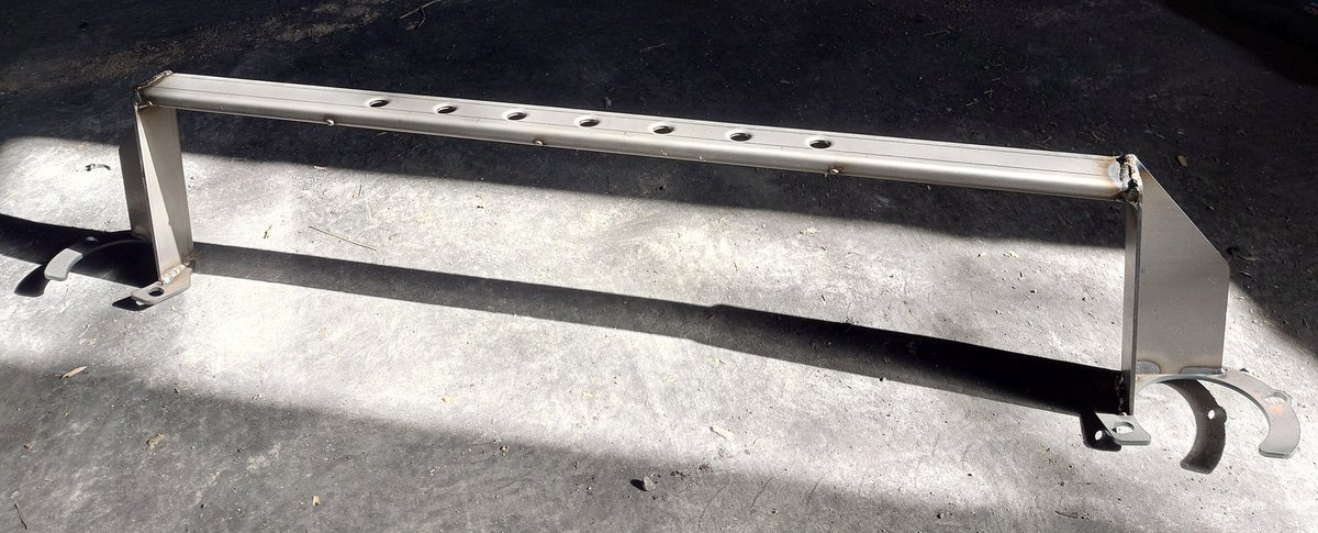R342025d340's tweet photo. R34 4dr リアタワーバー
塗装無し20000円
塗装有り21000円(艶消し黒のみ) https://t.co/kcEaz6EzL2