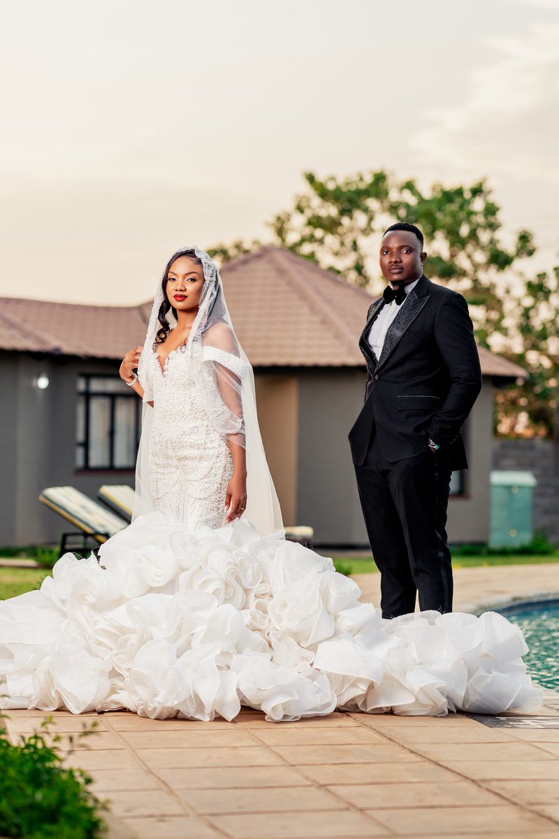 BenhIssah's tweet photo. Everyday is a gift to love you. 🤎

Photography: @BenhIssah 

Booking/Enquiries: 0882518386/benhissahphotography@gmail.com https://t.co/Gnl5ZHbpmx