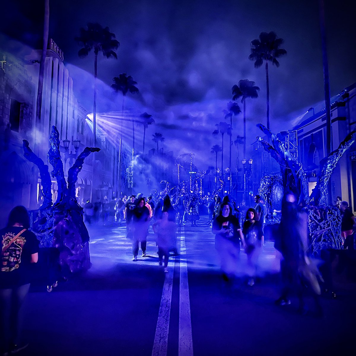 TuckBeck's tweet photo. Demon Queens won a MUCH DESERVED scare zone of the year, and I couldn’t be more proud of every single scare actor in this scare zone. 💜
.
#WhereHorrorLives #DemonQueens
#HalloweenHorrorNights #HHN33
#UOAP #UniversalStudiosBlogger
#UniversalStudios #ScareZone 🖤 https://t.co/mmzTuJg4Sj