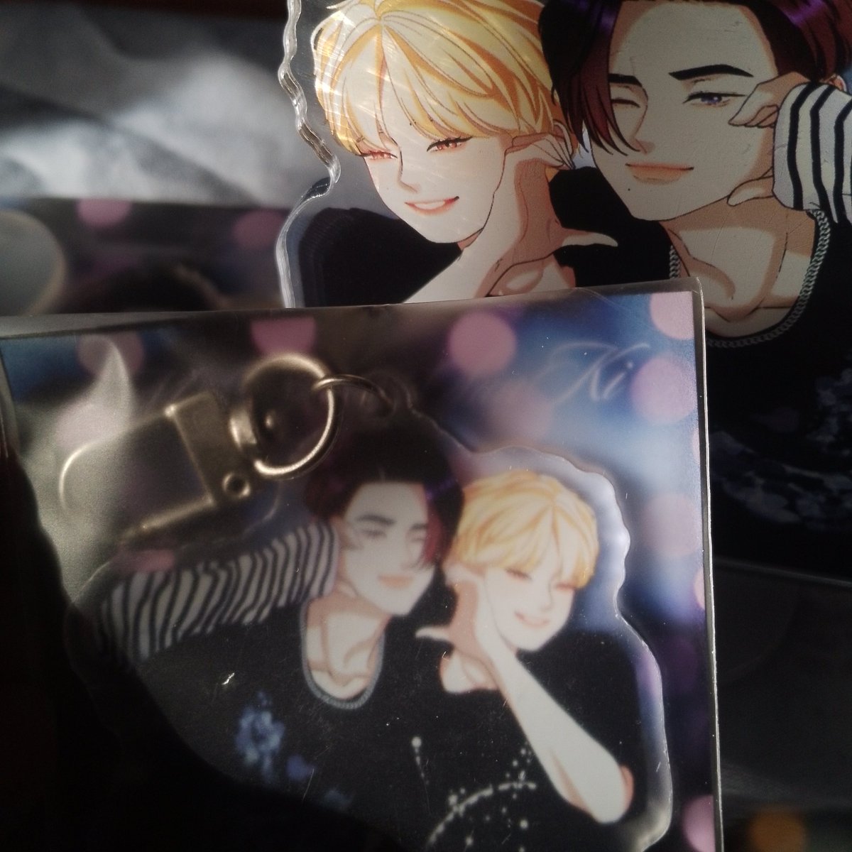 rikidnd's tweet photo. ｡ﾟﾟ･｡･ﾟﾟ｡ 
ﾟ。 #MailFromLane @jaymazinglyf ❤️‍🩹
　ﾟ･｡･ﾟ

sunki sunki sunki ❤️‍🩹 my most awaited krs and standees has arrived! 💌 thank you for packing them well and for the smooth transaction, mx lane! 🔥 a huge thank you to my sponsor ?! @yoonielliese ILY ILY ILY https://t.co/wBGlAu3IqF