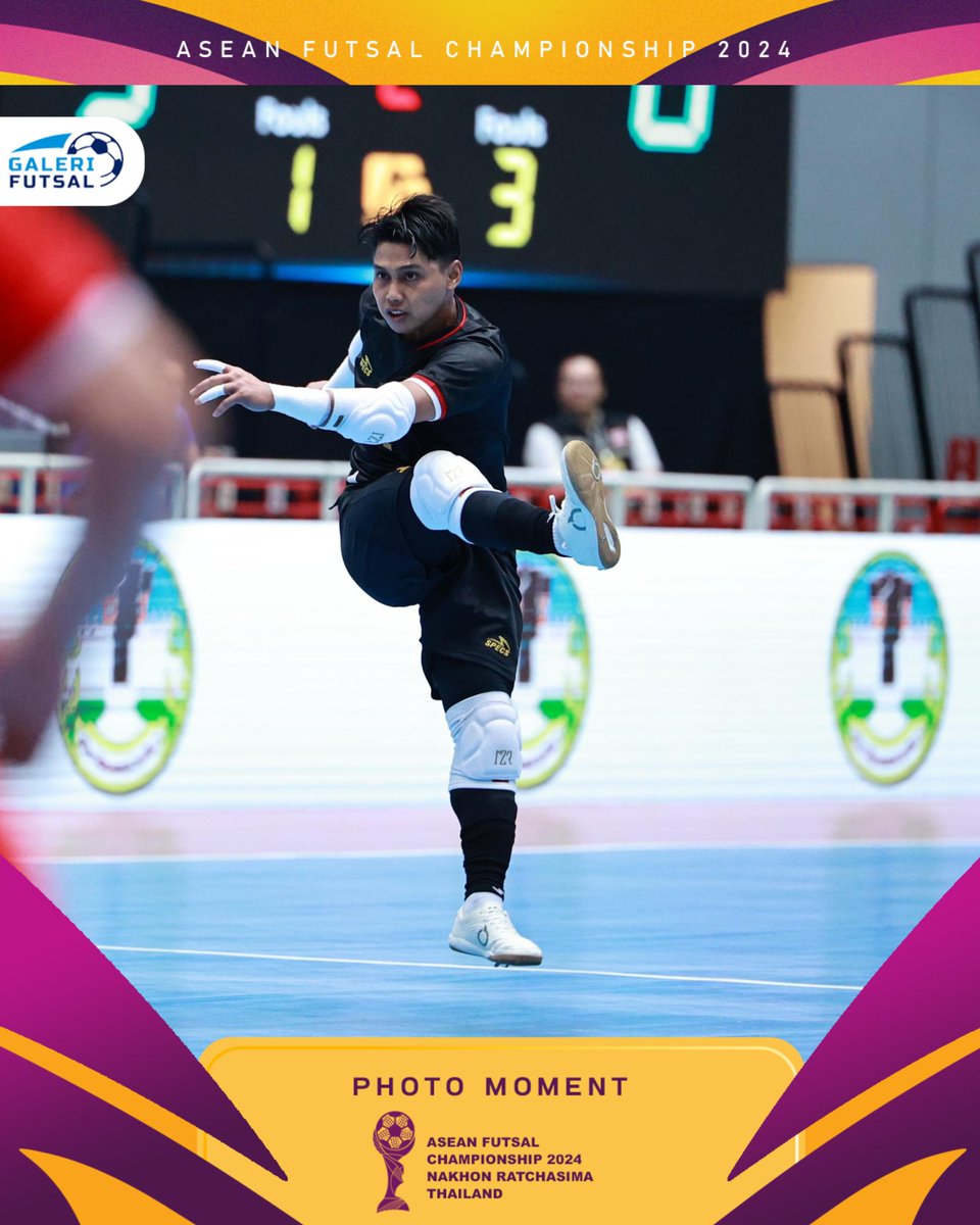 galerifutsalfc's tweet photo. Mas-mas naturalisasi Sragentina cetak gol Indah di pertandingan melawan Kamboja melalui Drop Kick-nya 🙌🏻

Bersama Habibie, Nizar catatkan cleansheet untuk gawang Indonesia 🥅

Kawal terus mas di Laga melawan Australia dan Myanmar. Jago Jaga 🫶🏻

#GaleriFutsal #AFFFutsal https://t.co/mcRs2zW5hg