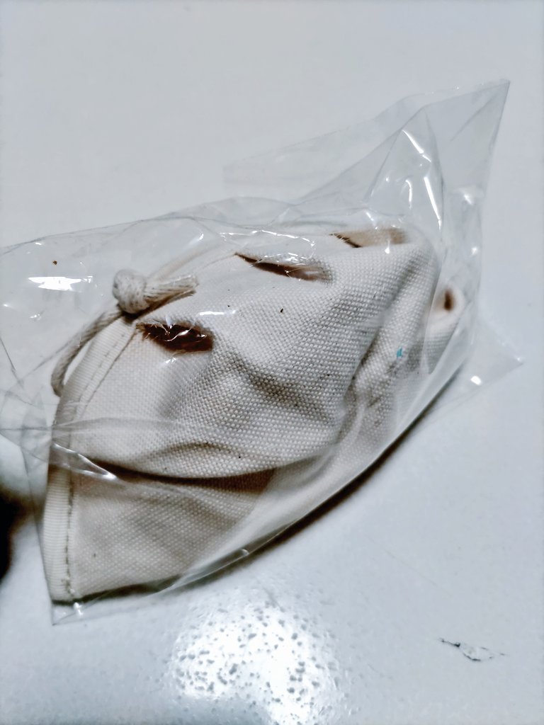 昨日の荷解きしつつ思い返してましたが、単独参戦したけどスタッフさんも参加者さんも全員良い人ばかりで、ポップンパーティが実在したらこんなのだろうと思う良いイベントでした。
改めて皆様お疲れ様でした！
餃子ポーチは買えたけど、餃子は食べ損なったのでまたいつか宇都宮に行きたいな。
#全押し