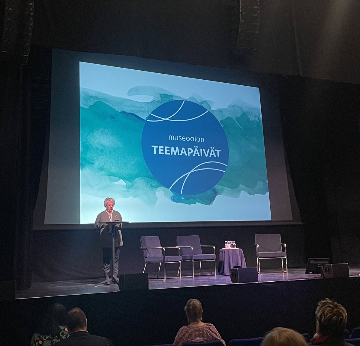 Hyvää työtä! -teemaa kahden päivän ajan: puheenvuoroja museoalan kohtaamista muutoksista, työn tulevaisuudesta, tekoälystä ja työyhteisöistä. Teemapäivät avasi Museoviraston pääjohtaja Tiina Merisalo Savoy-teatterissa. Kollegoita ympäri Suomea tärkeän asian äärellä!
#teema24