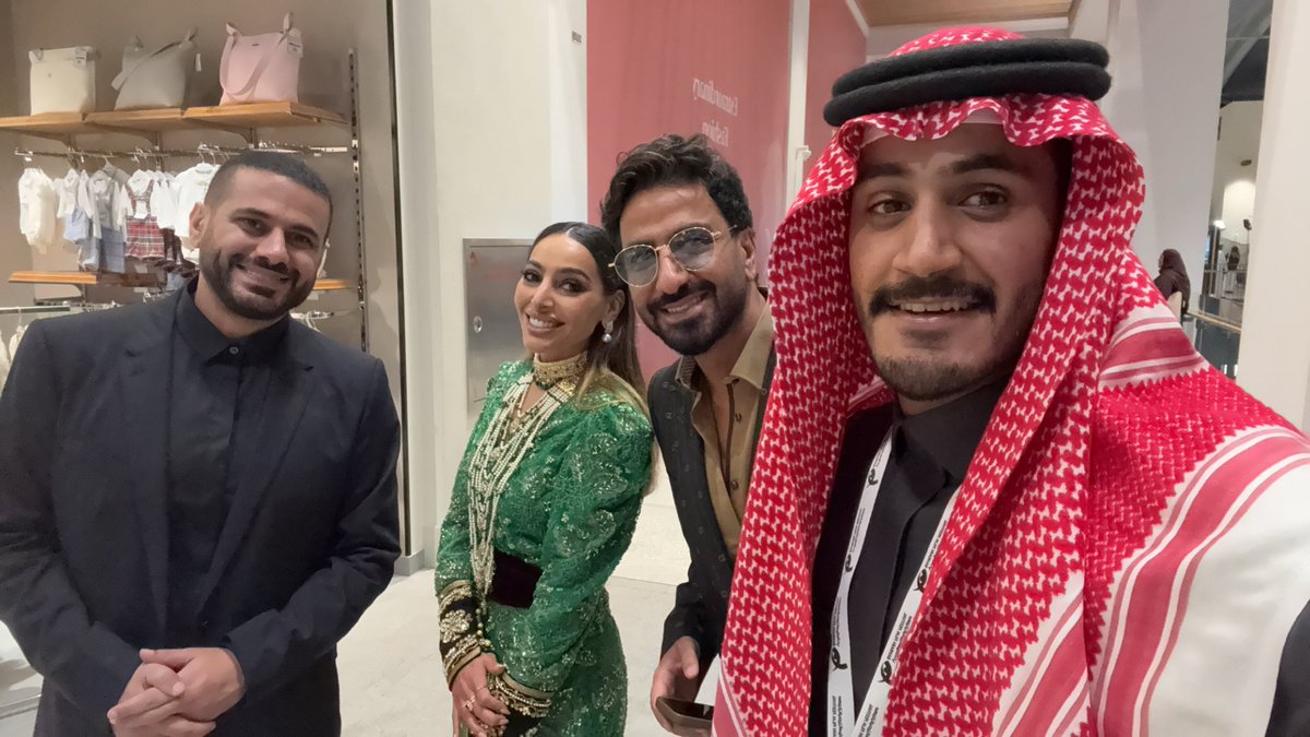 ip2rac's tweet photo. سعيد بتواجدي في مهرجان البحرين السينمائي تجربة تجمع بين الفن والإبداع وفرصة لمشاهدة أفلام مميزة ولقاء شخصيات ملهمة في عالم السينما 

#مهرجان_البحرين_السينمائي https://t.co/BCnow31ief