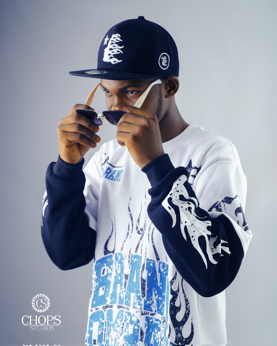 ChopsStudioz's tweet photo. "Best Photographer in Lagos! 📸

Unbeatable quality, timely delivery, and exceptional service! 💯

Socials:
@chopsweddings (Wedding)
@chopsstudioz (Portraits)
@chopstinyframes (Children)

Portraits Photographer in Agbado Ijaiye Ojokoro.
08137574110|09048915404

Chops Studioz https://t.co/9zfw7ze7at