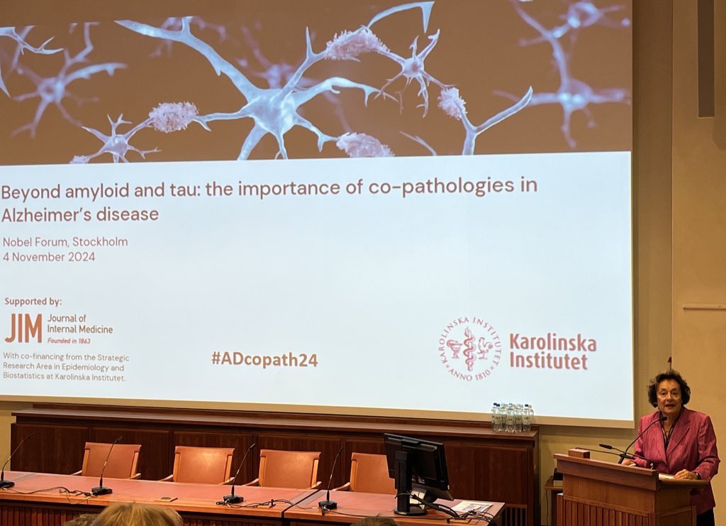 NEAR’s present at the #ADcopath24 - come visit us at our booth!💫 
Also, NEAR’s Director, Laura Fratiglioni, highly involved as main discussant and panel member #agingresearch