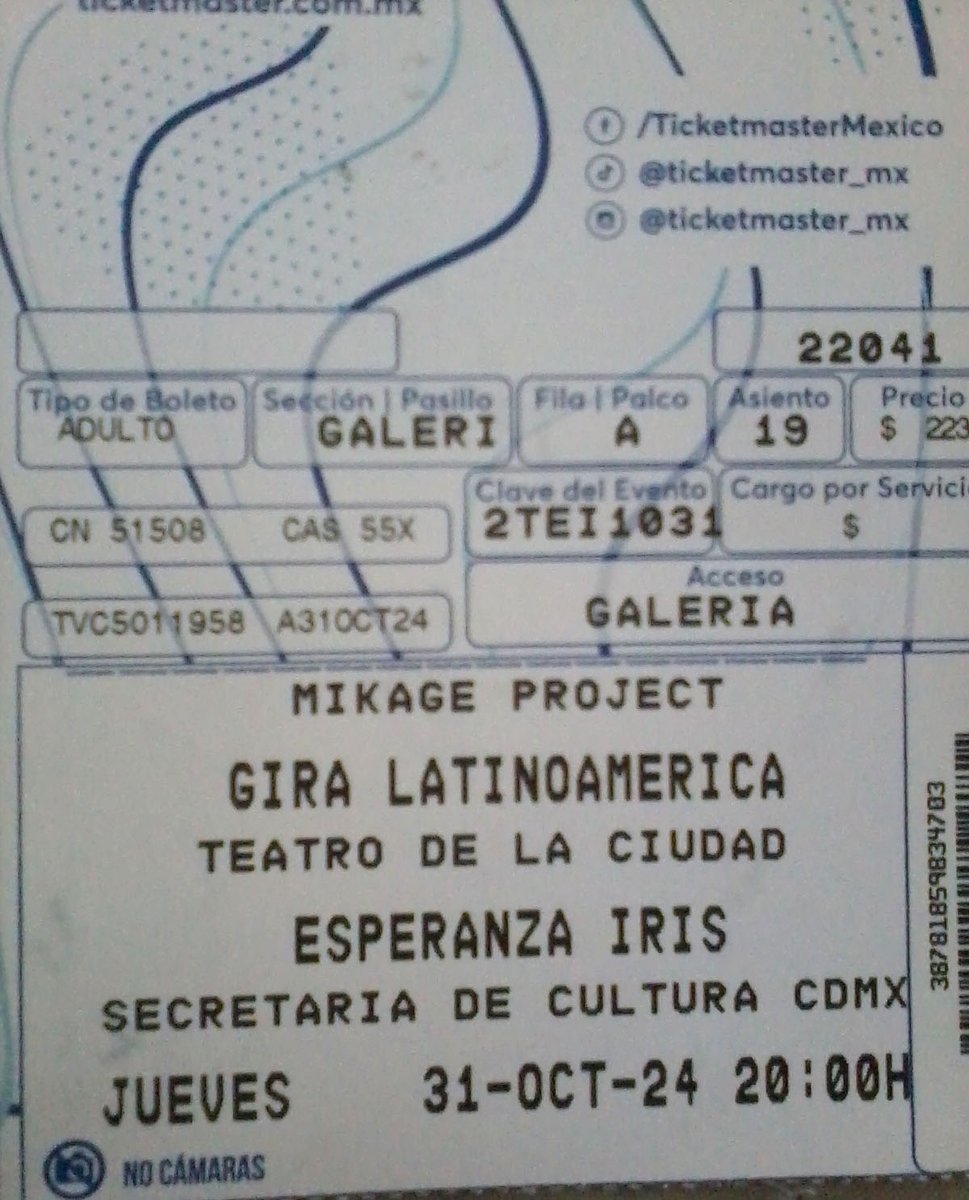 Maciglz's tweet photo. Celebrating birthdays differently, with a beautiful concert of traditional Japanese music, I was fortunate to meet its members in person and receive their autographs as a gift. Thank you, Mikage Project, for visiting Mexico, and I hope you return soon.❤️🇯🇵 🇲🇽#Mikageproject https://t.co/cfSocdA7p4