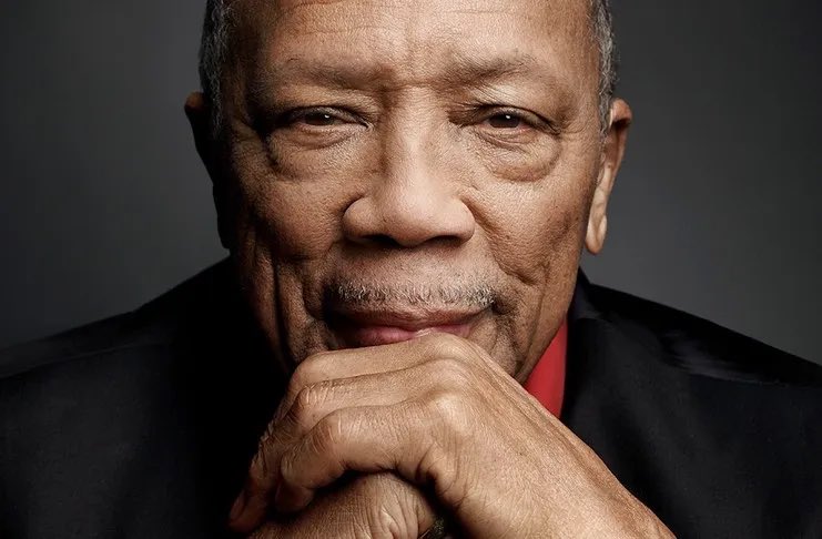 ArtOfDialogue_'s tweet image. BREAKING: Legendary producer Quincy Jones has died at the age of 91.
