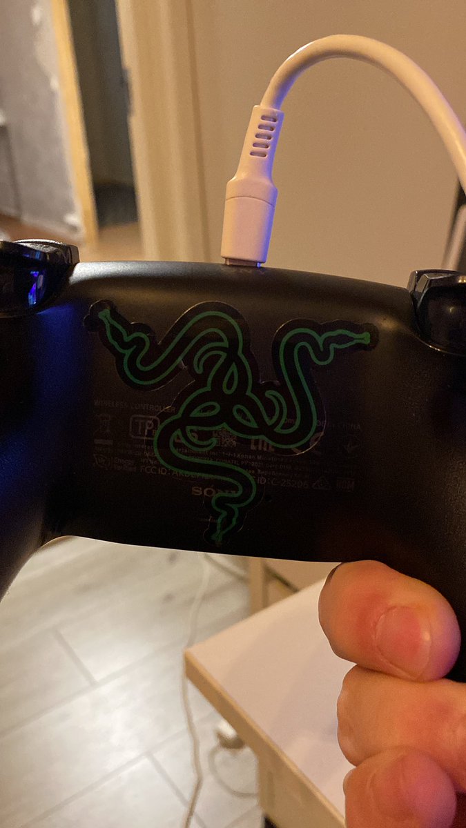 thomasking004's tweet image. #clix