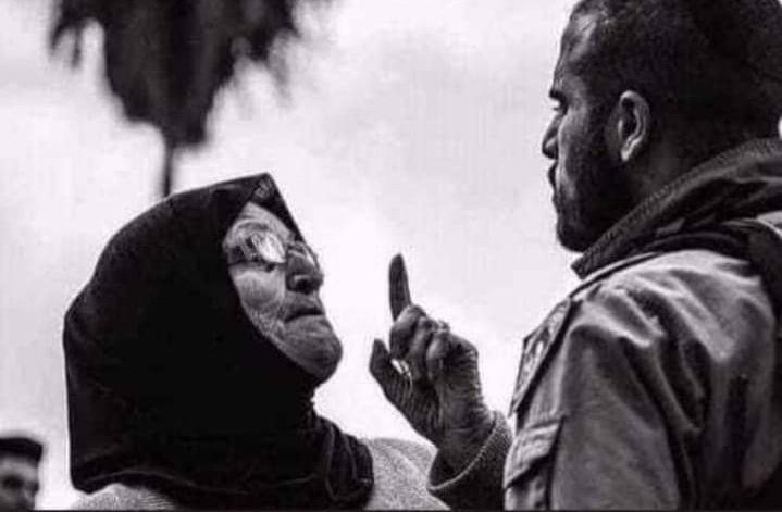AdmireAs's tweet photo. Kila msafiri huandaa zawadi ya aendako, mauti nayo yatuhitajia hata kwa uchache zawadi, kwani huja ghafla mmno!

Na bora ya zawadi, ni kumcha Allah (Azza wa Jallah) https://t.co/byvMrf8aho