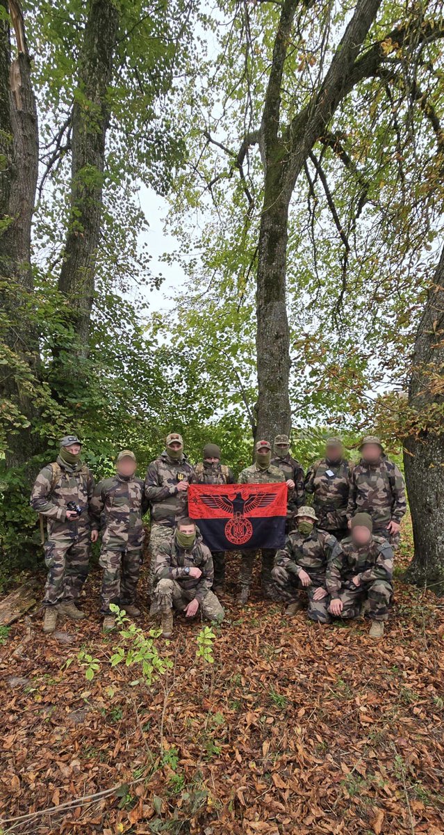 Militarylandnet's tweet photo. Soldiers of the Ukrainian 155th Mechanized Brigade. The majority of the brigade is currently abroad, training in France. #UkrainianArmy https://t.co/OJIv89wcXS