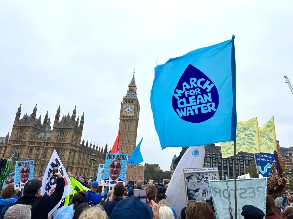 Seahorse Environmental (@seahorseenv) on Twitter photo The Seahorse herd joined thousands of people on the streets of London yesterday for the inspiring #MarchForCleanWater🌊
We're proud to work with <a href="/RiverActionUK/">RiverActionUK</a> who brought everyone together with one clear demand - stop poisoning Britain's waters❌ The Seahorse herd joined thousands of people on the streets of London yesterday for the inspiring #MarchForCleanWater🌊
We're proud to work with <a href="/RiverActionUK/">RiverActionUK</a> who brought everyone together with one clear demand - stop poisoning Britain's waters❌
