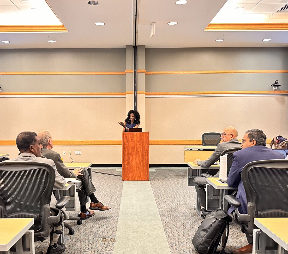 Roxana Wasnick tweet media