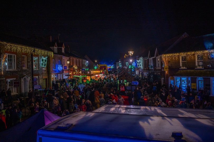 The countdown is on! ⏰ Join us on 30th November, from 3:00PM to 6:00 PM for #PrincesRisborough’s annual Christmas Lights Switch On🎄 

For full event details, head to princesrisboroughtowncouncil.gov.uk 🌐 

Funding kindly provided from North West Chilterns Community Board