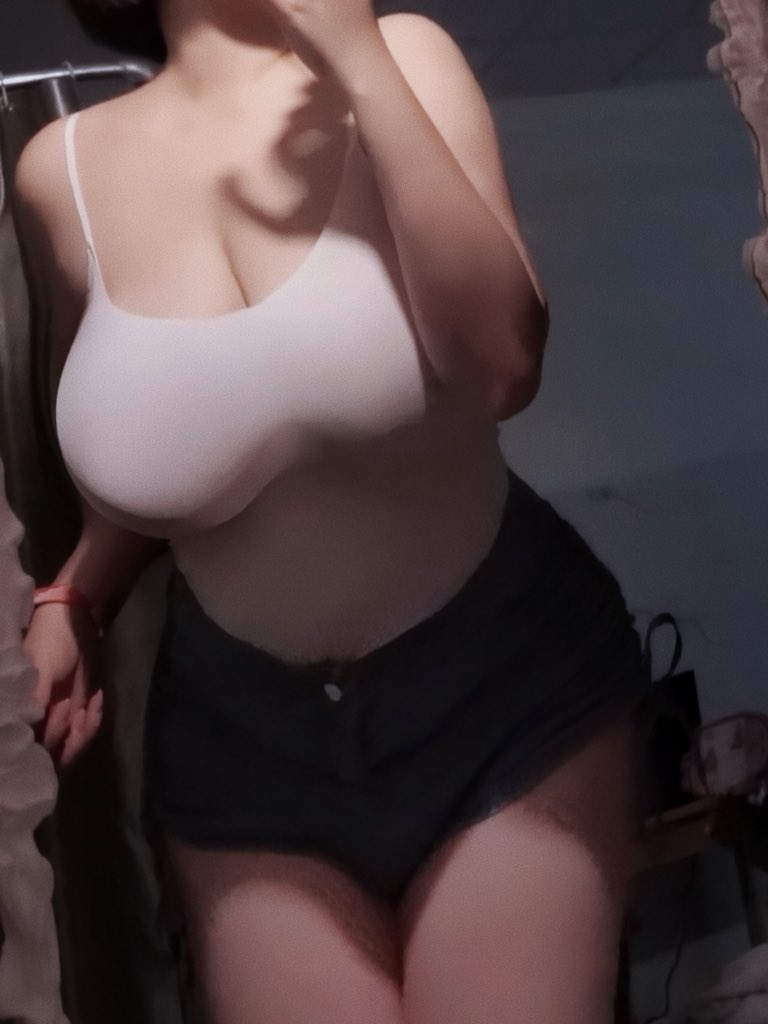 八月的牡蛎 https://t.co/ZjFstUzM9Q