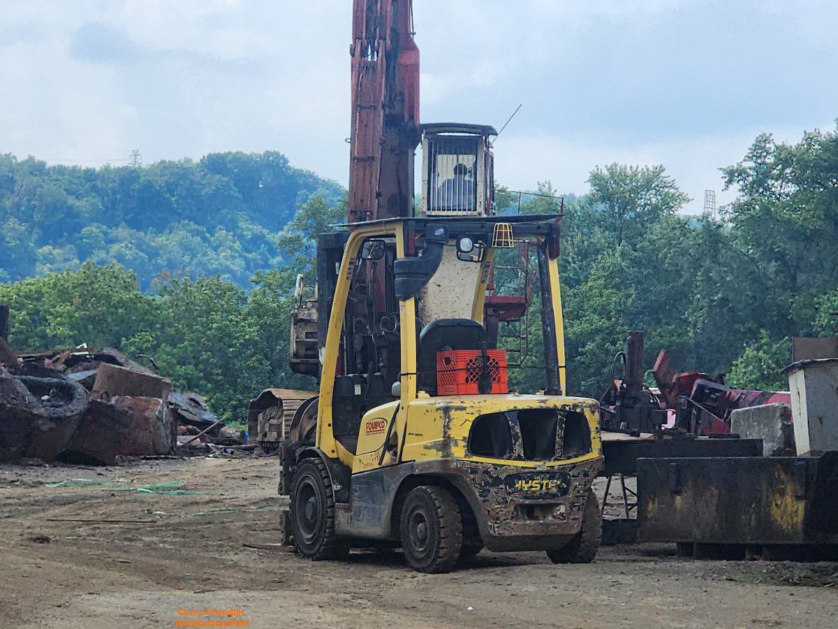 MilkcratesPgh's tweet image. #pittsburgh #milkcrates #photography #streetphotography #cityscapes #turnerdairy #pennsylvania #urbanphotography #cities