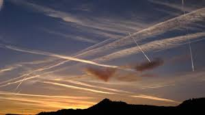 KING_MACHIAH_IL's tweet image. ILS FONT N'IMPORTE QUOI AVEC LA GEOINGENIERIE PAR LES COMPAGNIES AERIENNES/CHEMTRAILS.DES QU'IL Y A DU CIEL BLEU,ILS METTENT ALUMINIUM ET METAUX LOURDS ET NE VEULENT PAS QUE LES IONS/UV/ENERGIE DE VIE TOUCHENT LE SOL ? C'EST VRAIMENT BIZARRE! #climat #Valenciaespana #tempetekirk