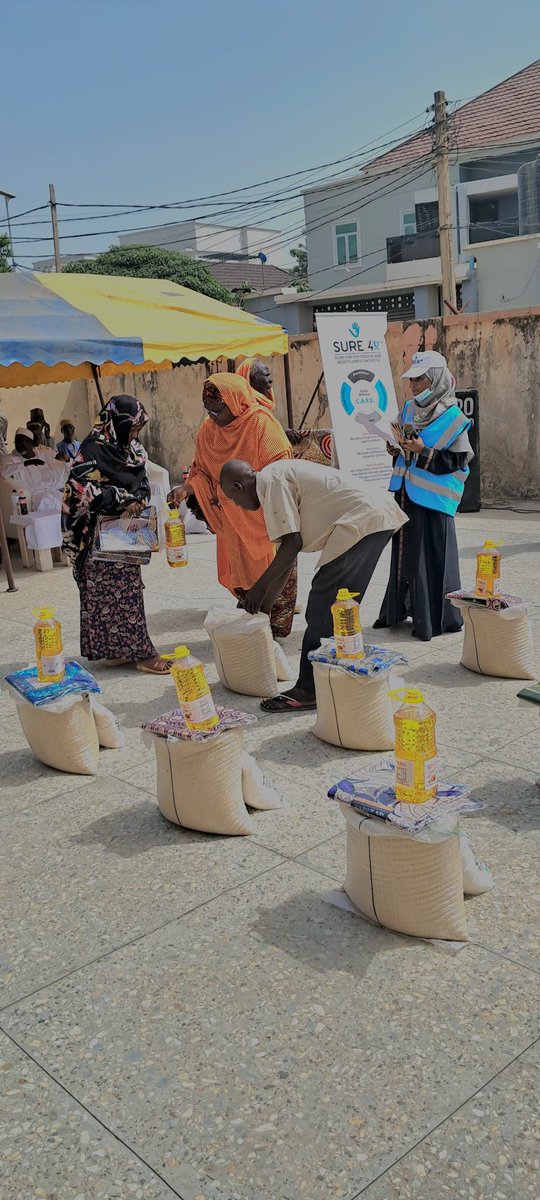 Sure4u_'s tweet image. On 29th October the SURE 4U Kano office led by F/CEO @babandedemb held a widows and orphans intervention program. Each of the 20 beneficiaries was given a 25kg bag of rice, 2litrs cooking oil, 1kg of Sugar, Wrapper & 5,000 Naira each. The program was fully covered by @muhasatvr