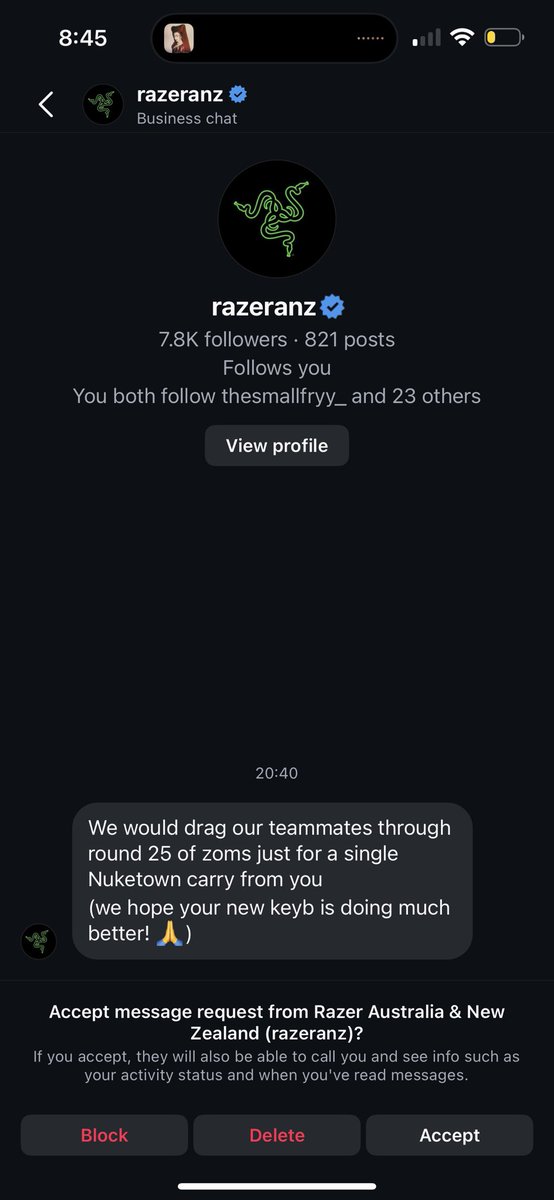 TaylorMorganS_'s tweet image. Guys I think @RazerANZ is flirting with me 🥰☺️