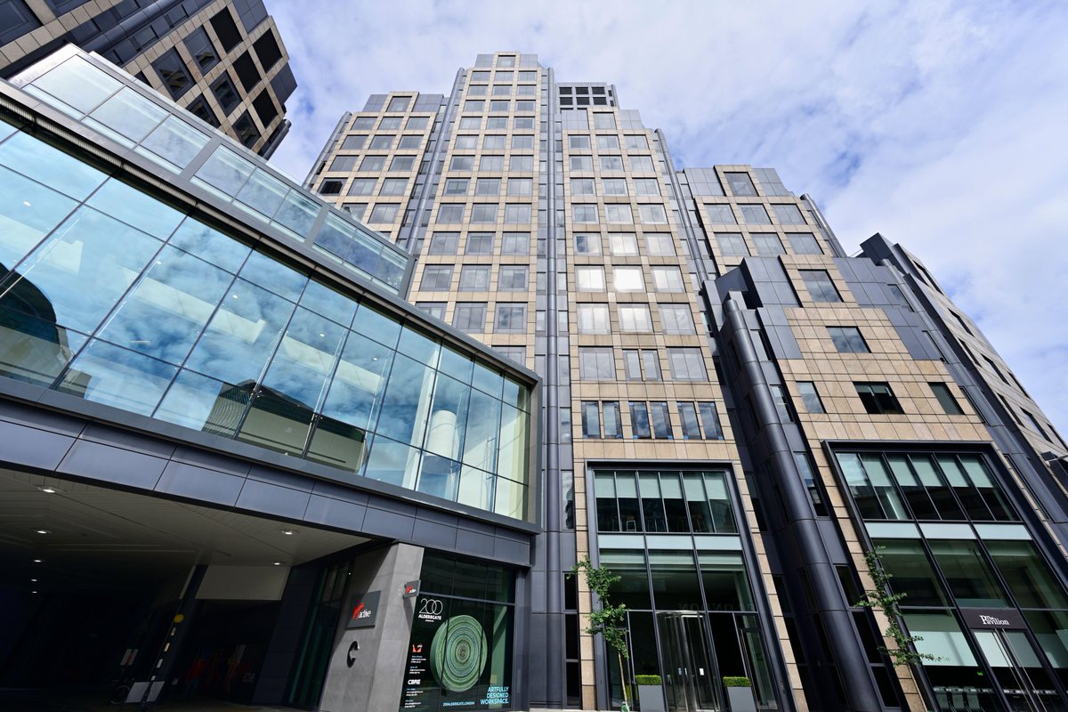 Aston University PR (@astonpress) on Twitter photo 🚀| <a href="/AstonUniversity/">Aston University</a> launches London hub to shape future leaders in technology and business
🙌 Aston University London will be located at 200A Aldersgate in the City of London and will welcome its first cohort of students in spring 2025
👉t.ly/qCrKQ
#TeamAston 🚀| <a href="/AstonUniversity/">Aston University</a> launches London hub to shape future leaders in technology and business
🙌 Aston University London will be located at 200A Aldersgate in the City of London and will welcome its first cohort of students in spring 2025
👉t.ly/qCrKQ
#TeamAston