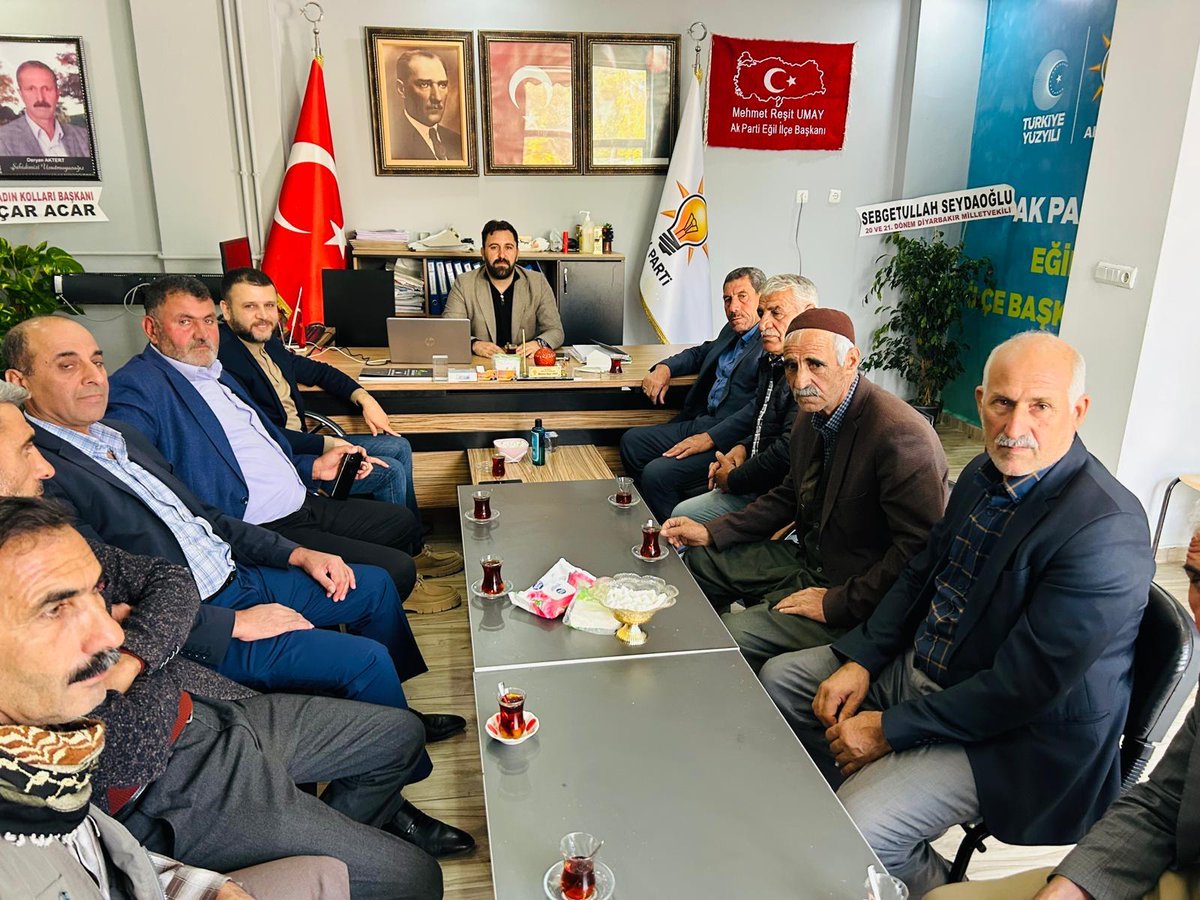 Eğil ilçe Başkanımız Mehmet Reşit UMAY ve teşkilatına hayırlı olsun ziyaretine gelen Belediye Başkanımız Fırat Seydaoğlu ve Belediye Meclis üyelerimize teşekkür ediyoruz.<a href="/resit_umay/">Mehmet Reşit UMAY</a> <a href="/seydaoglufirat/">Fırat Seydaoğlu</a>