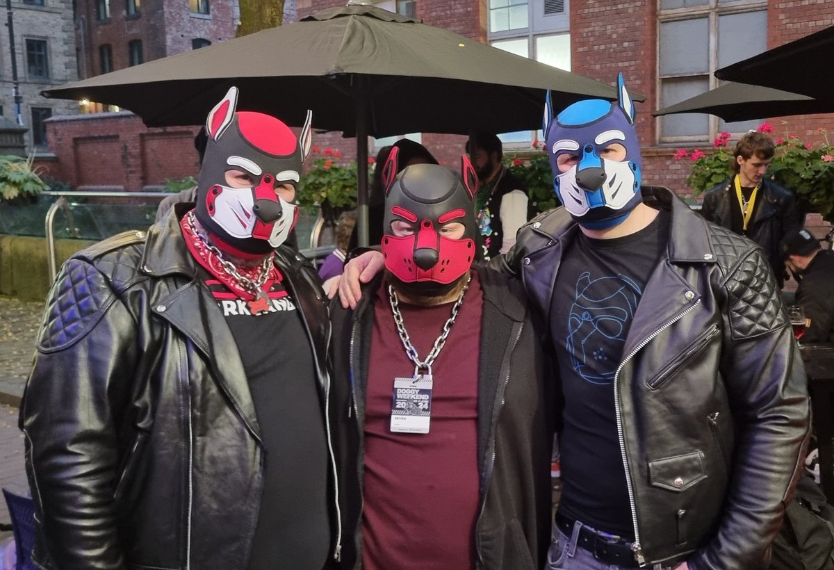 2 sexy pups I got to see <a href="/doggyweekend/">DoggyWeekend</a>  <a href="/big_ben_87/">Ben</a> <a href="/bear_ey/">Bear EY</a>