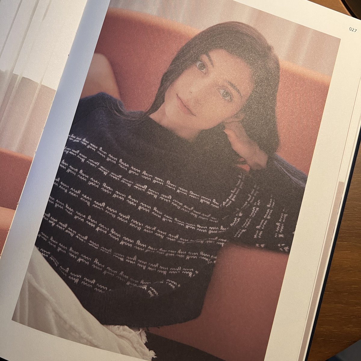ⓡⓣ ⓔⓥⓔⓝⓣ

수민 작가님의 knits pour moi:나를 위한 뜨개 도서가 출간되었어요* ੈ♡‧₊˚

책을 받아서 펼쳐보니 겨울 느낌 낙낙한 프렌치 무드 도안들이 잔뜩,, 출시부터 지금까지도 수많은 니터들이 사랑하는 작품들로만 꽈악 채워져 있는 고퀄리티 작품집이에요๑՞. 다양한 난이도로 초보
