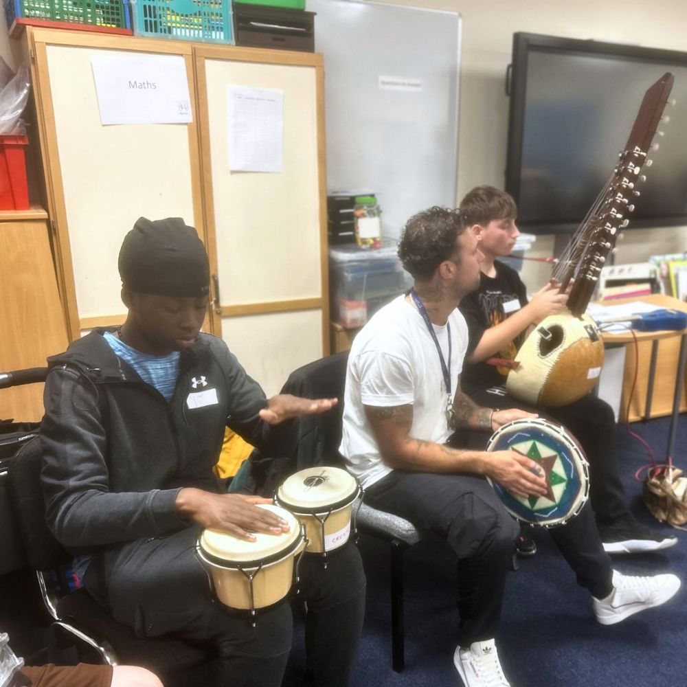 createcharity's tweet image. 🌟 'Joy' was the theme and joy was everywhere! 🌟 Last month, disabled &amp;amp; non-disabled students were joined by professional musicians for creative:connections with @McrLitFest, exploring music &amp;amp; community. 🎶✨

Funded by The Tana Trust.

#PeopleNeedToCreate #MLF24