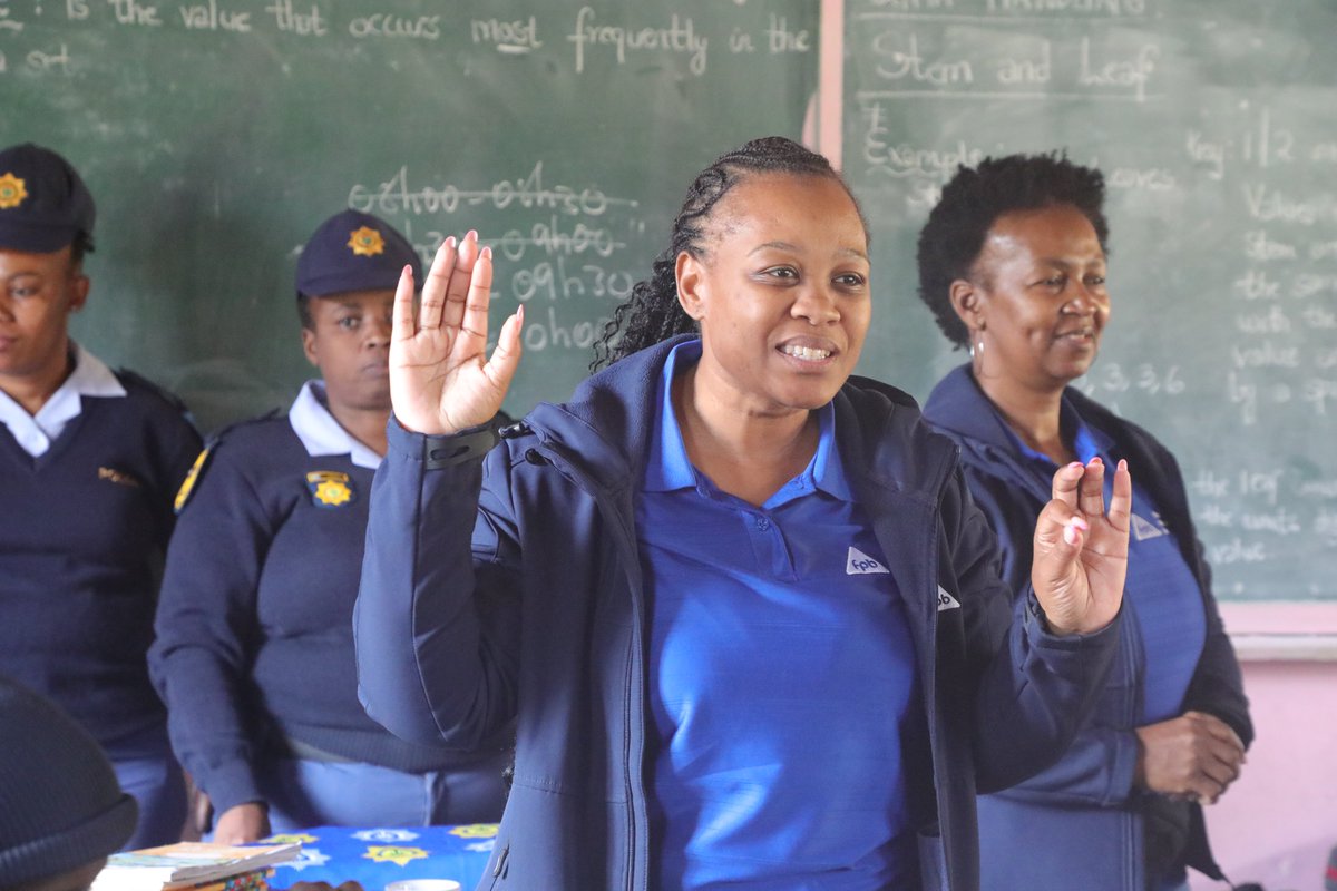 FPB_ZA's tweet photo. This week, we are in the KZN province, carrying out outreach and public education initiatives. Cuurently, we are at Imfume Primary School in KZN, empowering learners about age ratings and online safety education
#Outreach #agerating #OnlineSafety #protectourkids #childprotection https://t.co/AUvrvzj4sR